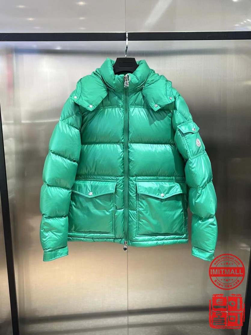 moncler_xxxxx_big_00001.jpg