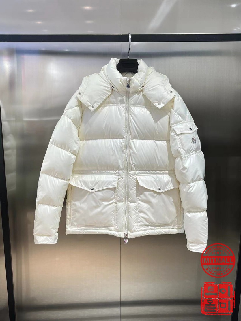 moncler_xxxxx_big_00001.jpg