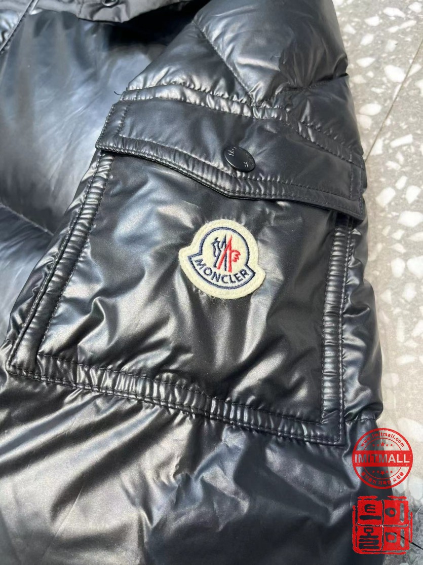 moncler_xxxxx_big_00012.jpg