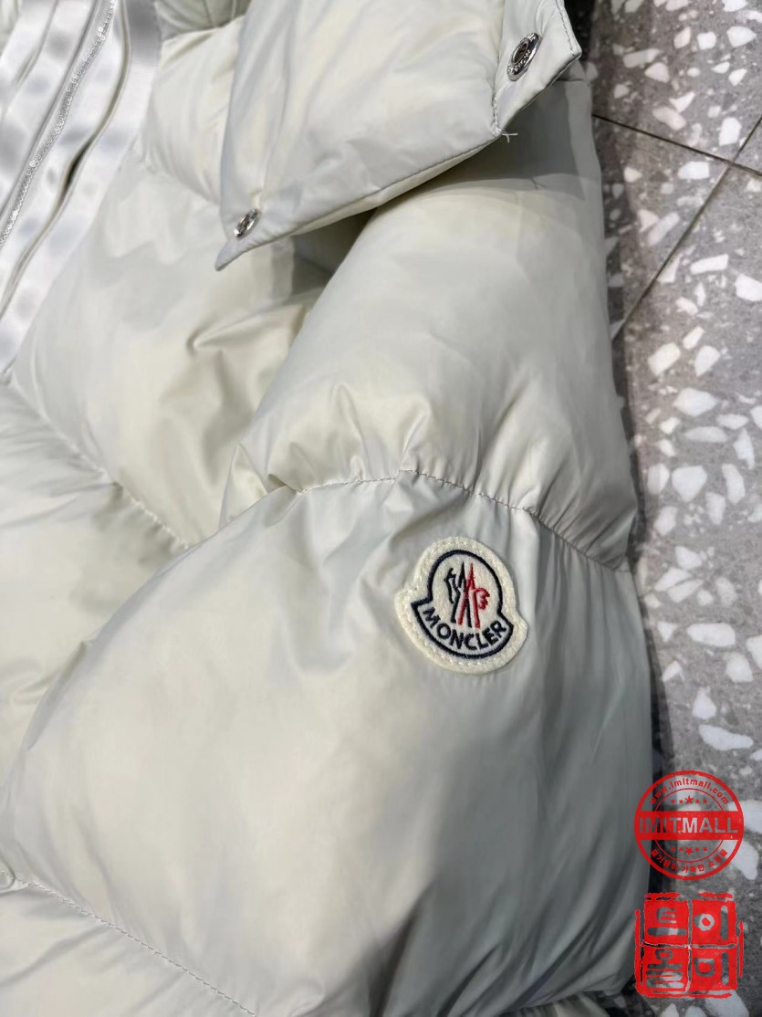 moncler_xxxxx_big_00011.jpg