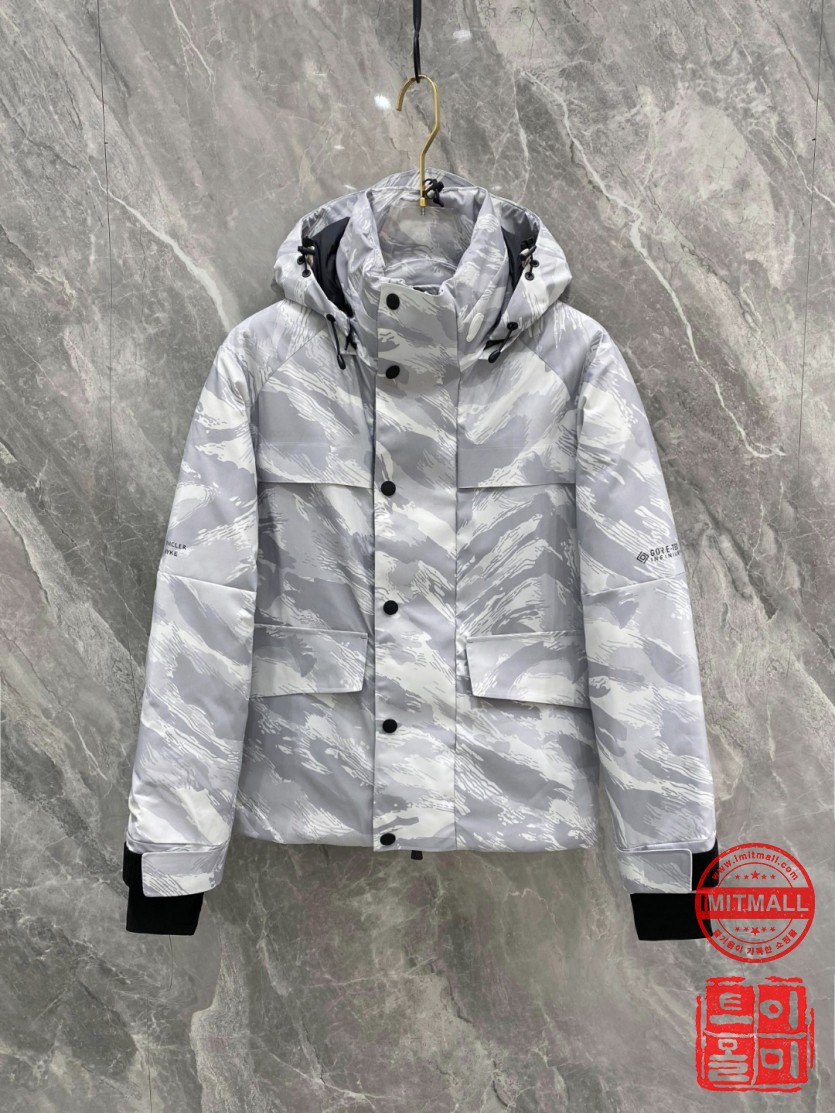 moncler_xxxxx_big_00001.jpg