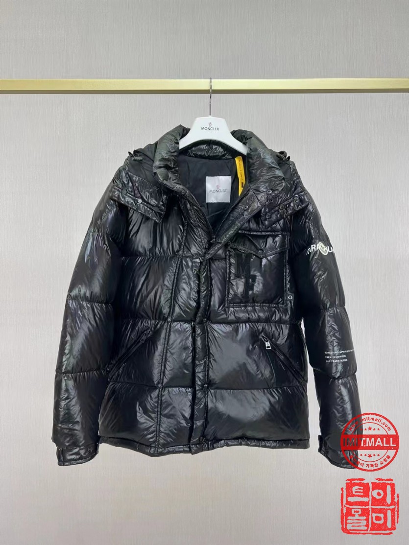 moncler_xxxxx_big_00005.jpg