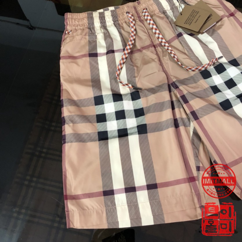 burberry_xxxxx_big_00004.jpg