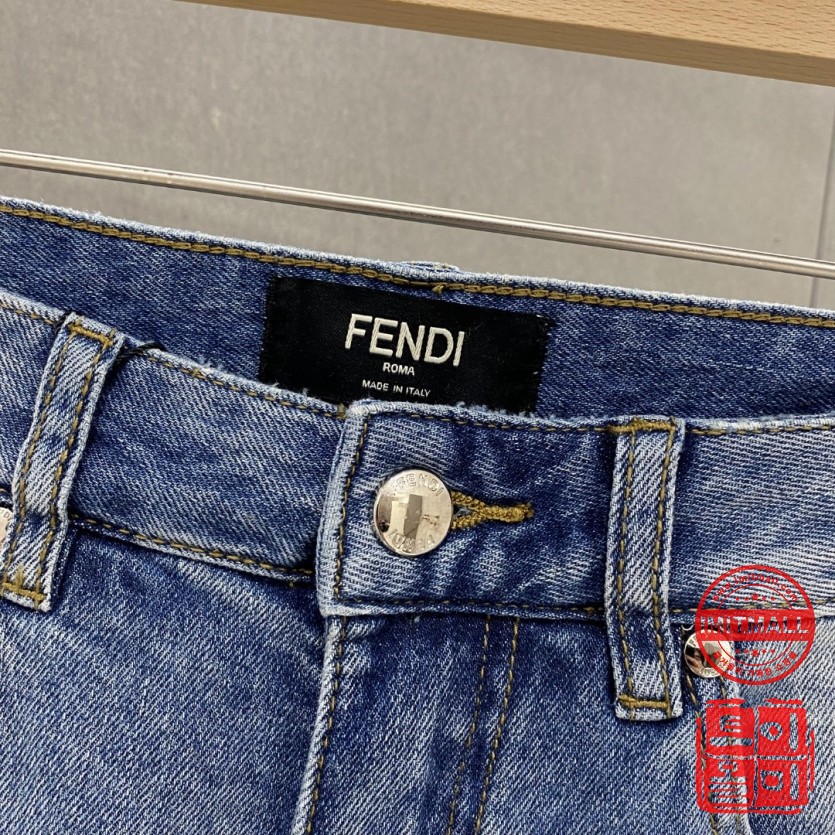 fendi_xxxxx_big_00006.jpg
