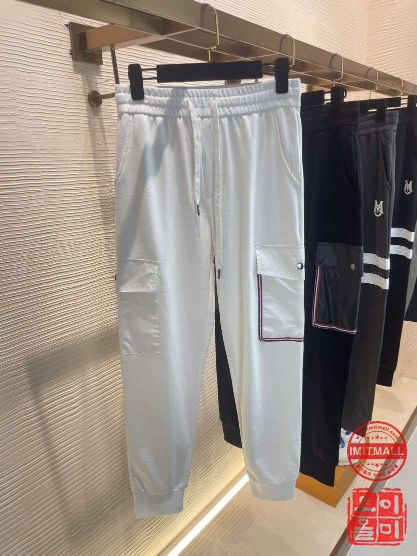 moncler_xxxxx_big_00001.jpg