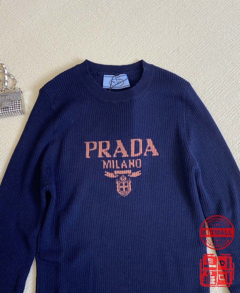 prada_xxxxx_big_00004.jpg