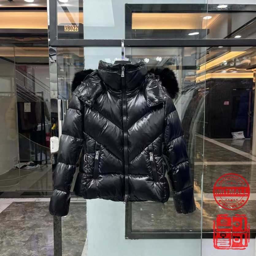 moncler_xxxxx_big_00001.jpg