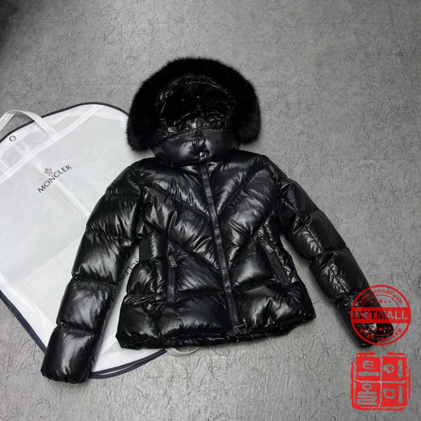 moncler_xxxxx_big_00006.jpg