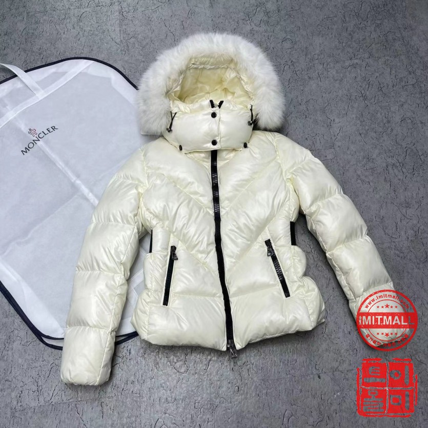 moncler_xxxxx_big_00005.jpg