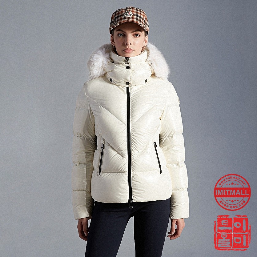 moncler_xxxxx_big_00019.jpg