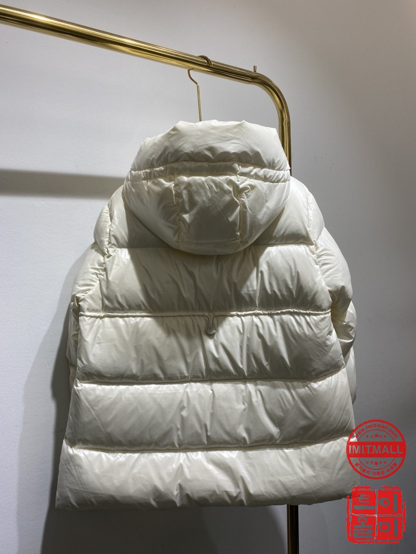 moncler_xxxxx_big_00008.jpg