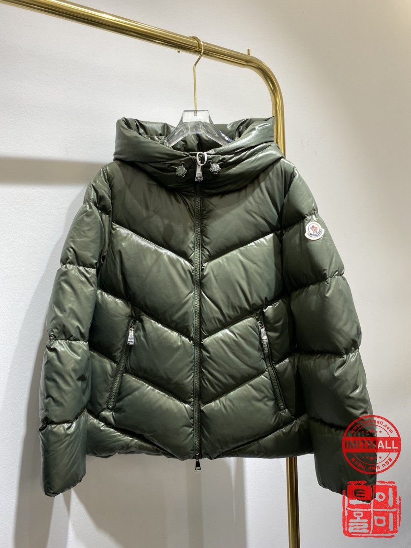 moncler_xxxxx_big_00001.jpg