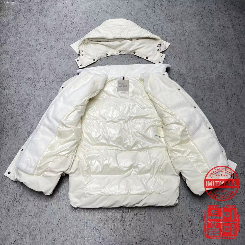 moncler_xxxxx_big_00010.jpg