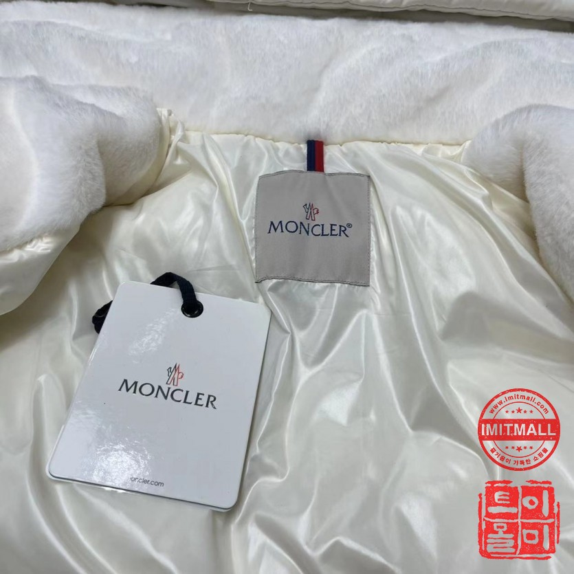 moncler_xxxxx_big_00015.jpg