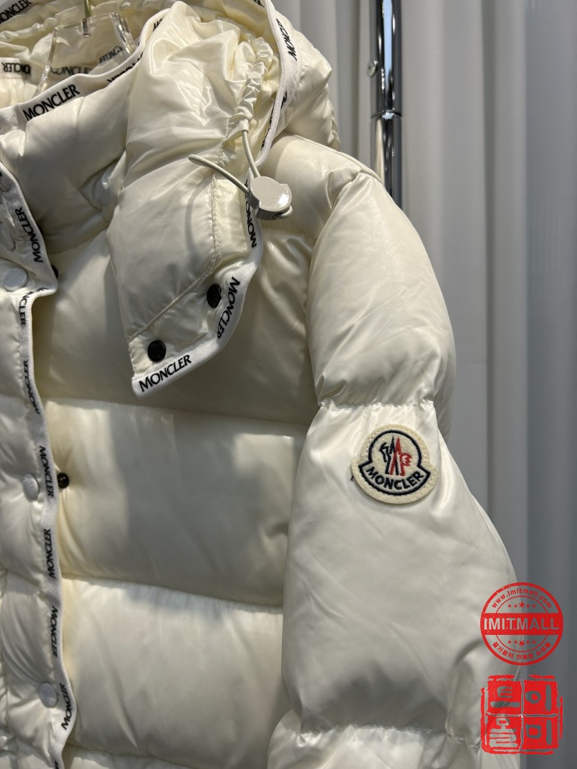 moncler_xxxxx_big_00003.jpg