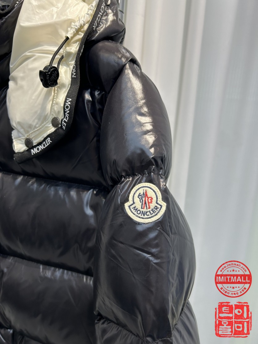 moncler_xxxxx_big_00004.jpg