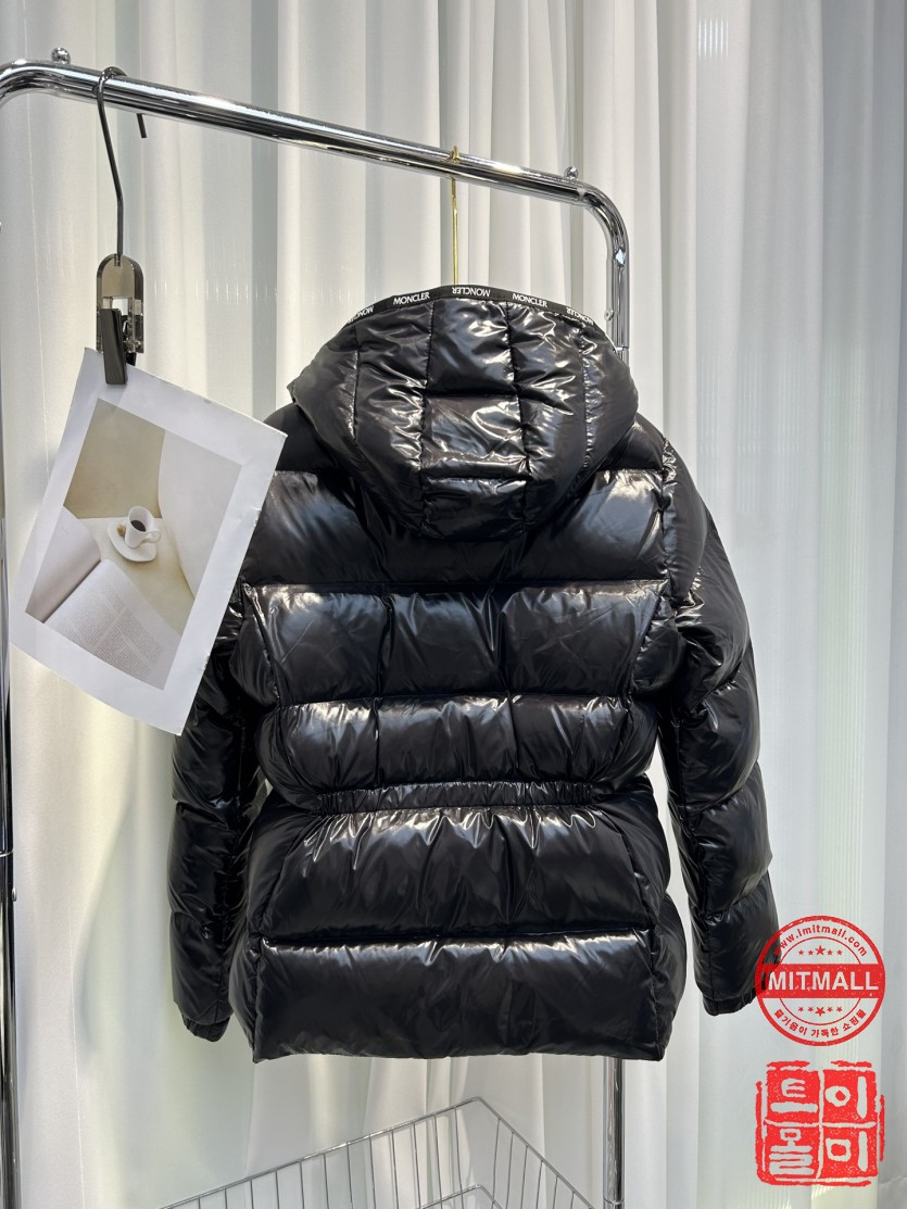 moncler_xxxxx_big_00009.jpg