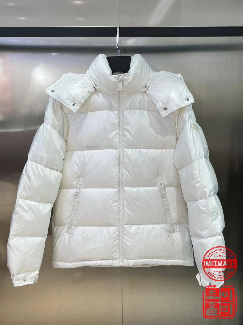 moncler_xxxxx_big_00001.jpg