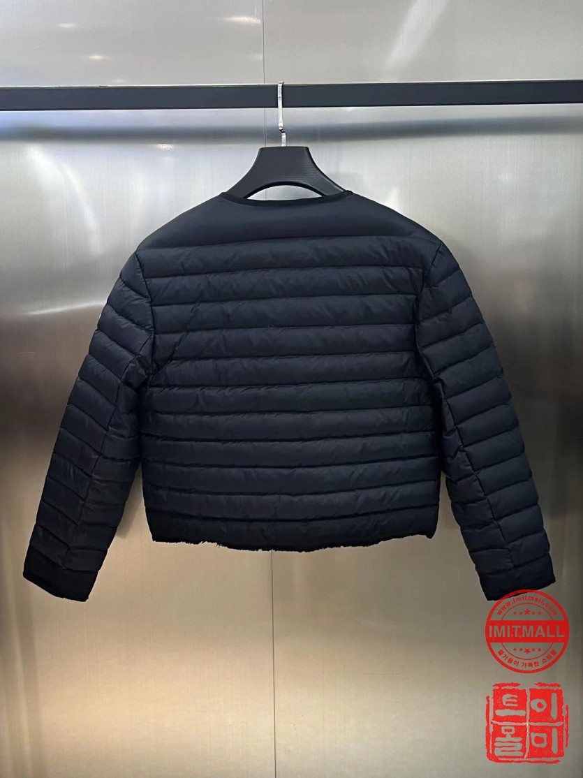 moncler_xxxxx_big_00004.jpg