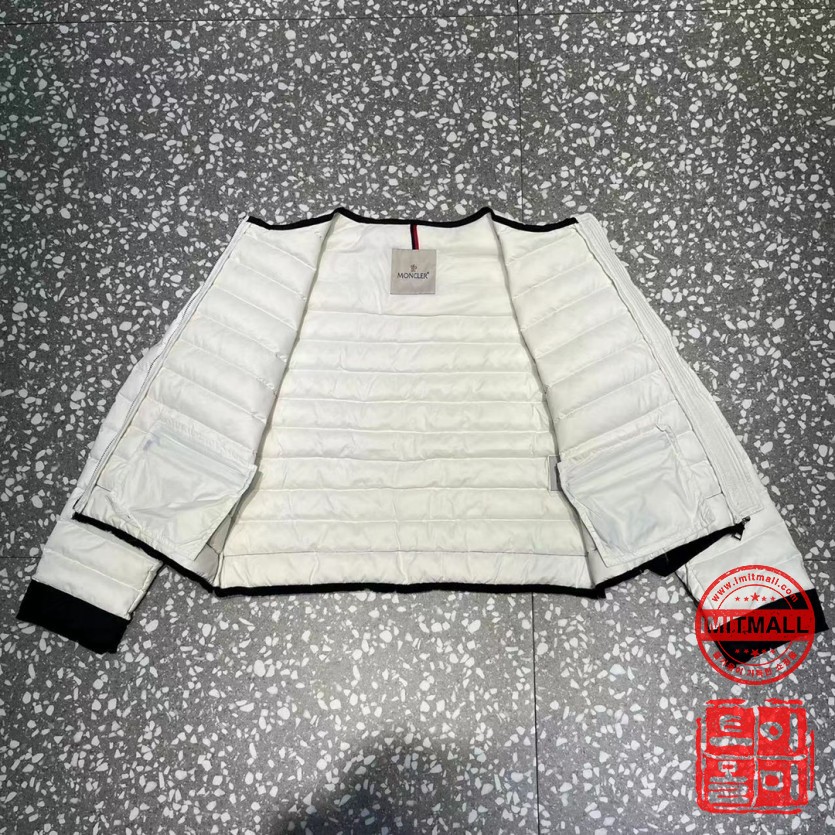 moncler_xxxxx_big_00008.jpg