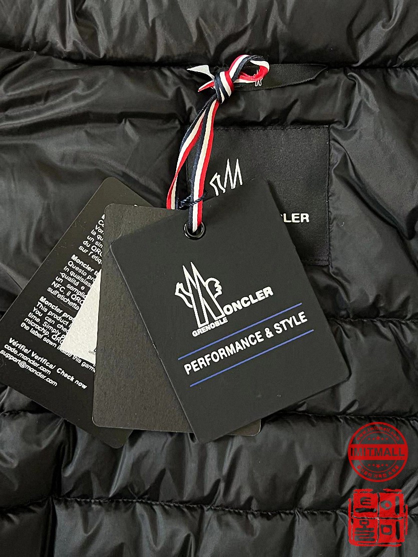 moncler_xxxxx_big_00014.jpg