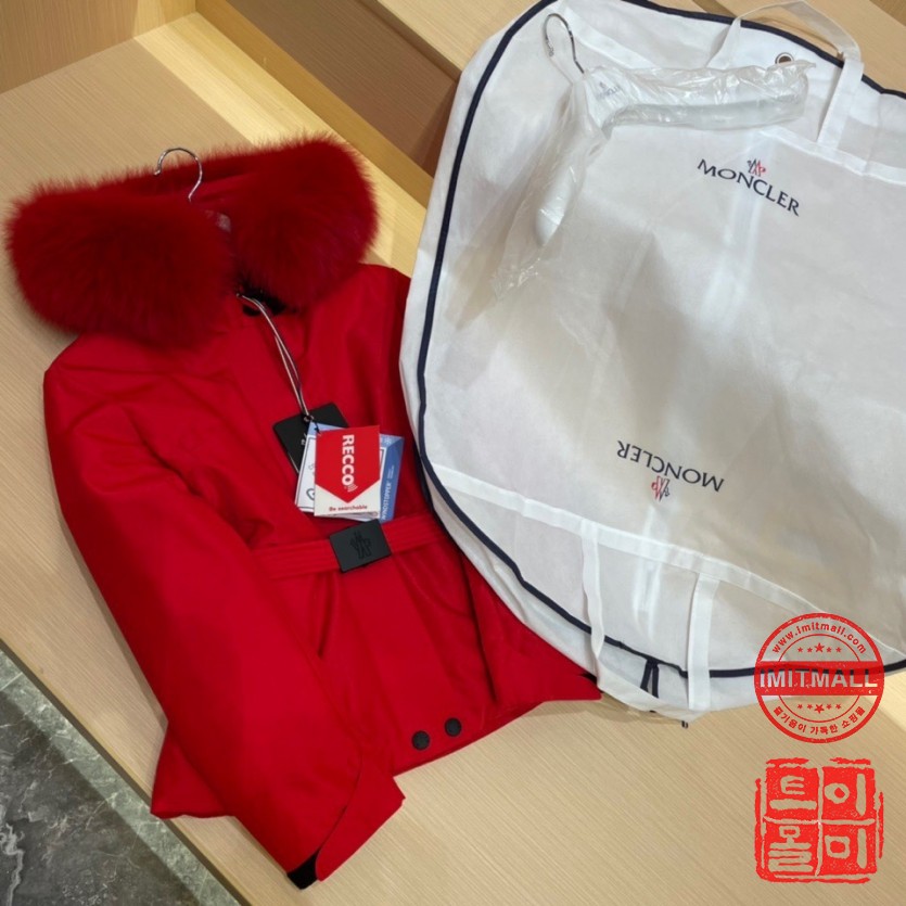 moncler_xxxxx_big_00010.jpg