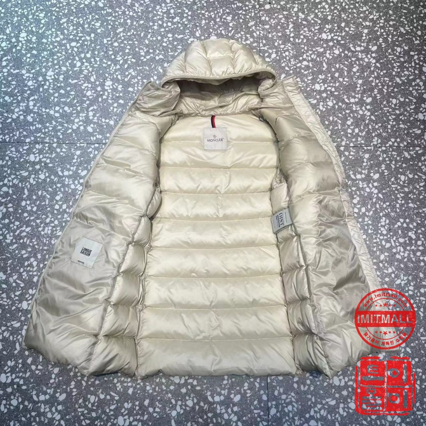 moncler_xxxxx_big_00009.jpg