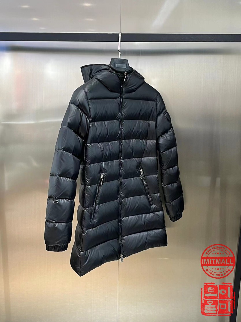 moncler_xxxxx_big_00003.jpg