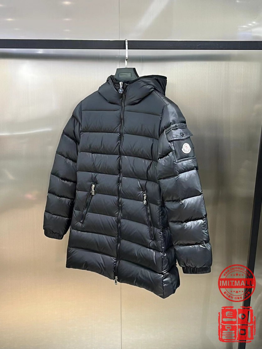 moncler_xxxxx_big_00002.jpg