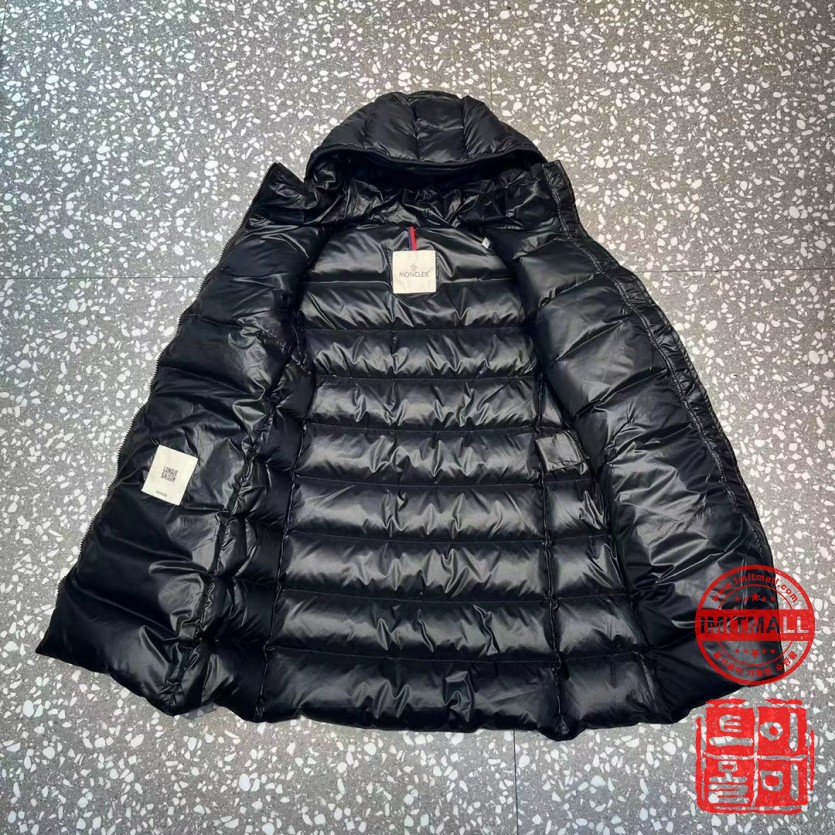 moncler_xxxxx_big_00009.jpg