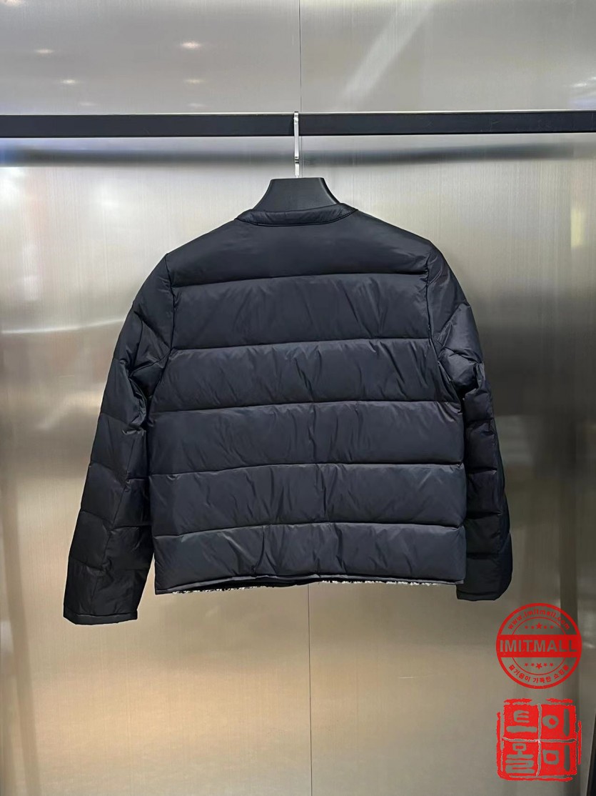 moncler_xxxxx_big_00004.jpg