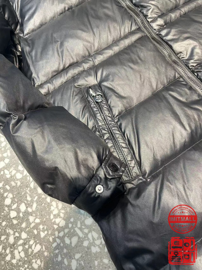 moncler_xxxxx_big_00018.jpg