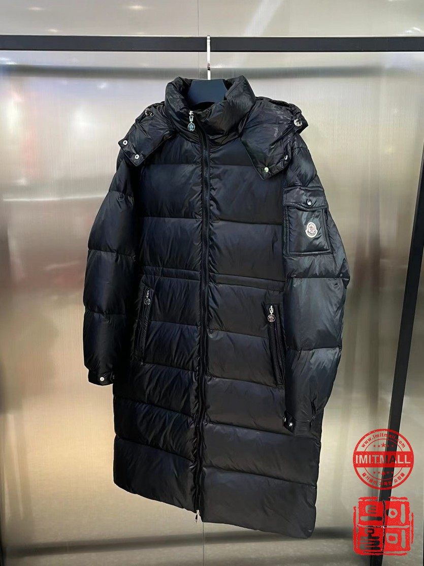 moncler_xxxxx_big_00002.jpg