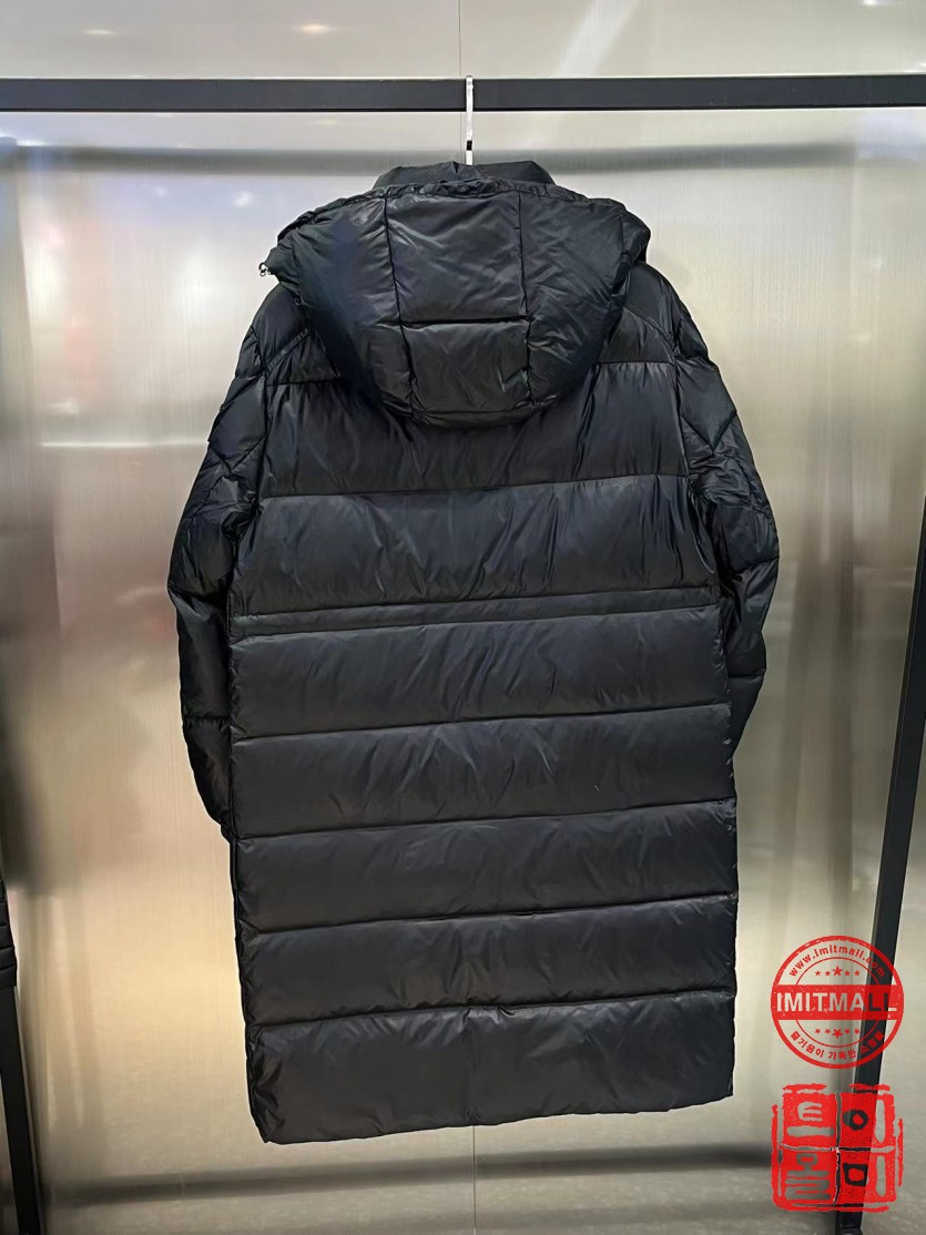 moncler_xxxxx_big_00004.jpg