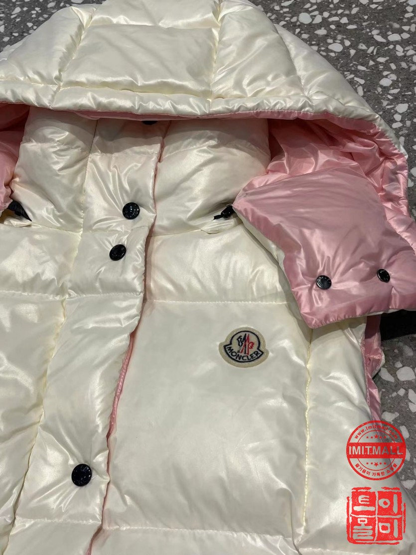 moncler_xxxxx_big_00006.jpg