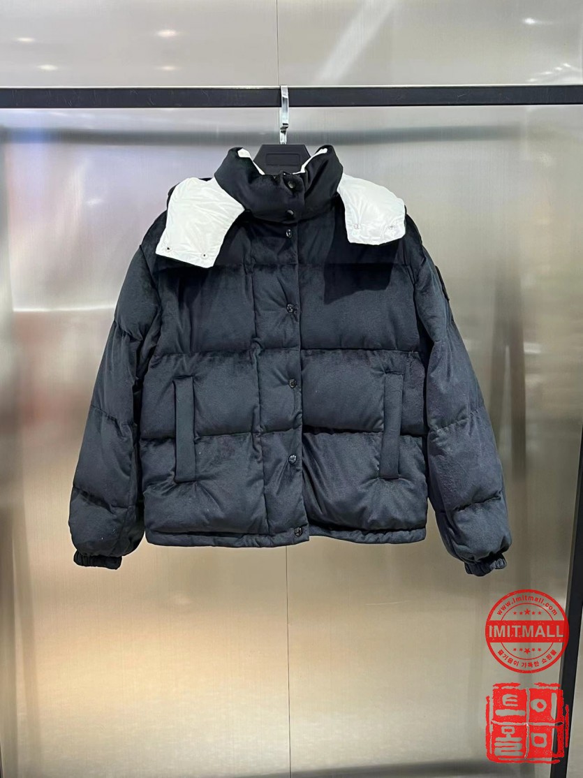 moncler_xxxxx_big_00001.jpg