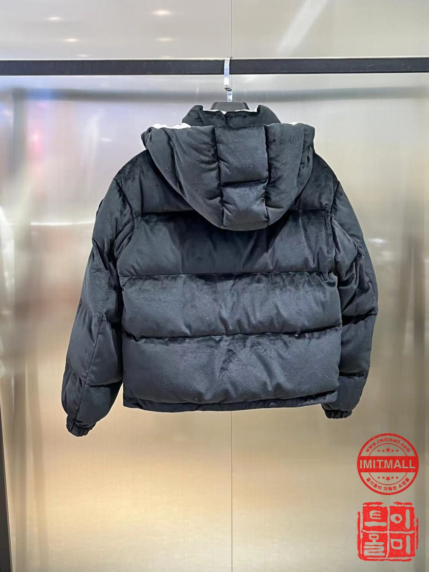 moncler_xxxxx_big_00003.jpg