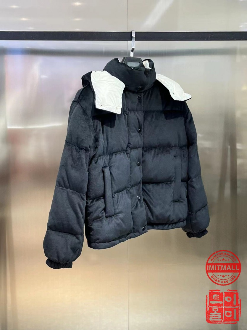 moncler_xxxxx_big_00004.jpg