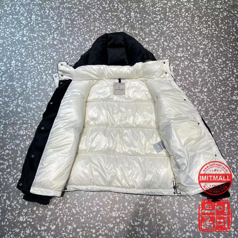 moncler_xxxxx_big_00009.jpg