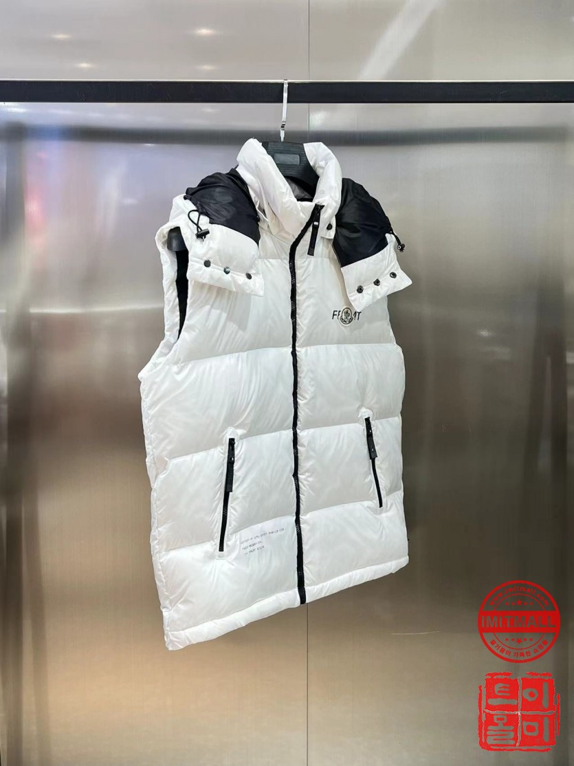 moncler_xxxxx_big_00002.jpg