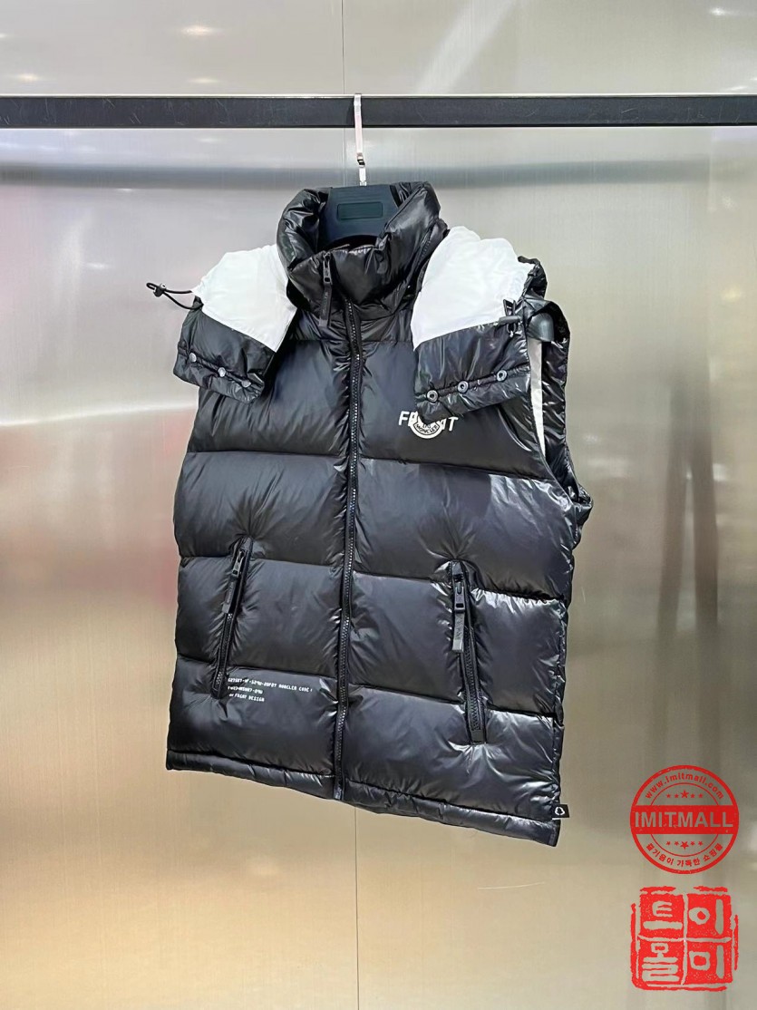 moncler_xxxxx_big_00002.jpg