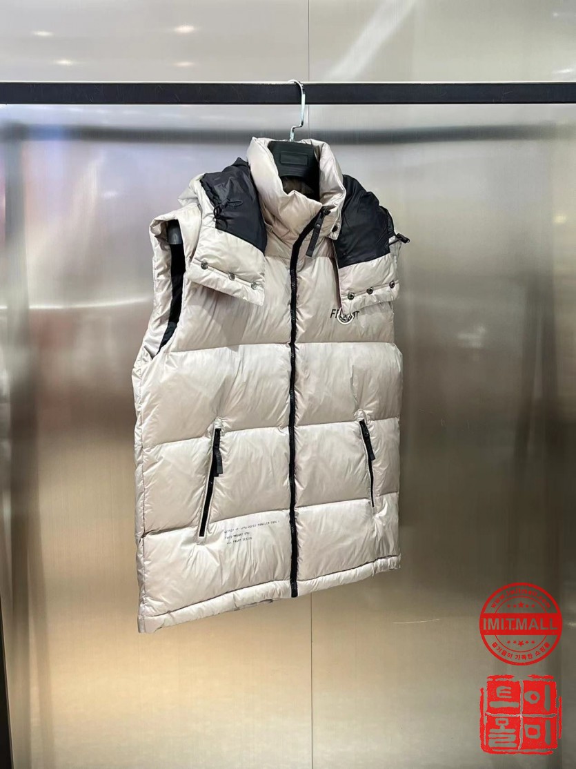 moncler_xxxxx_big_00002.jpg