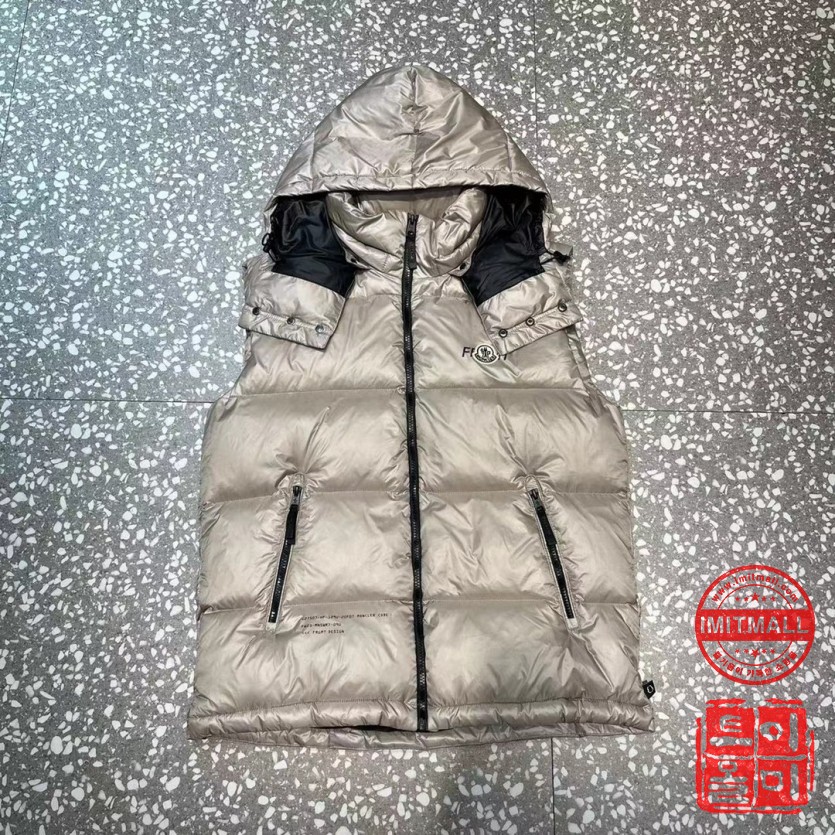 moncler_xxxxx_big_00009.jpg