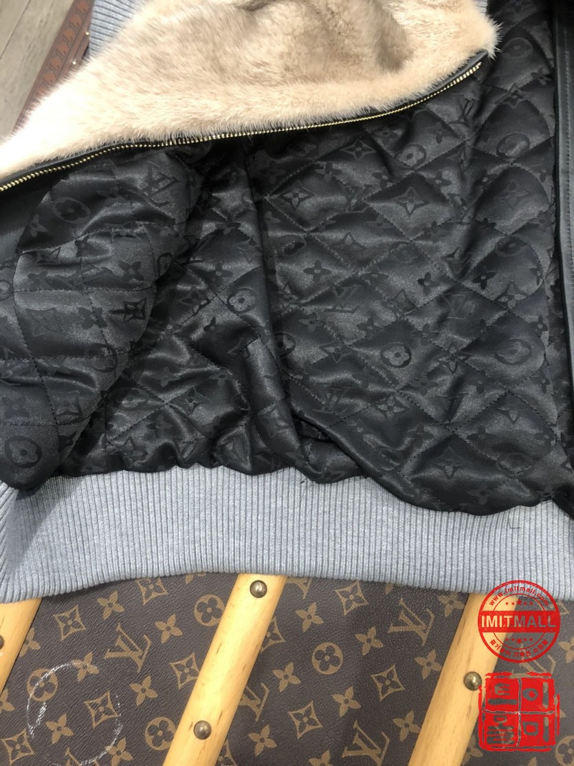 louis_vuitton_xxxxx_big_00006.jpg