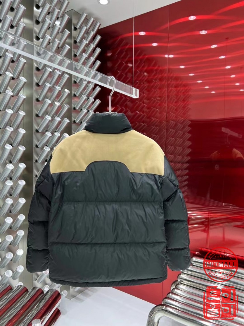 moncler_xxxxx_big_00009.jpg