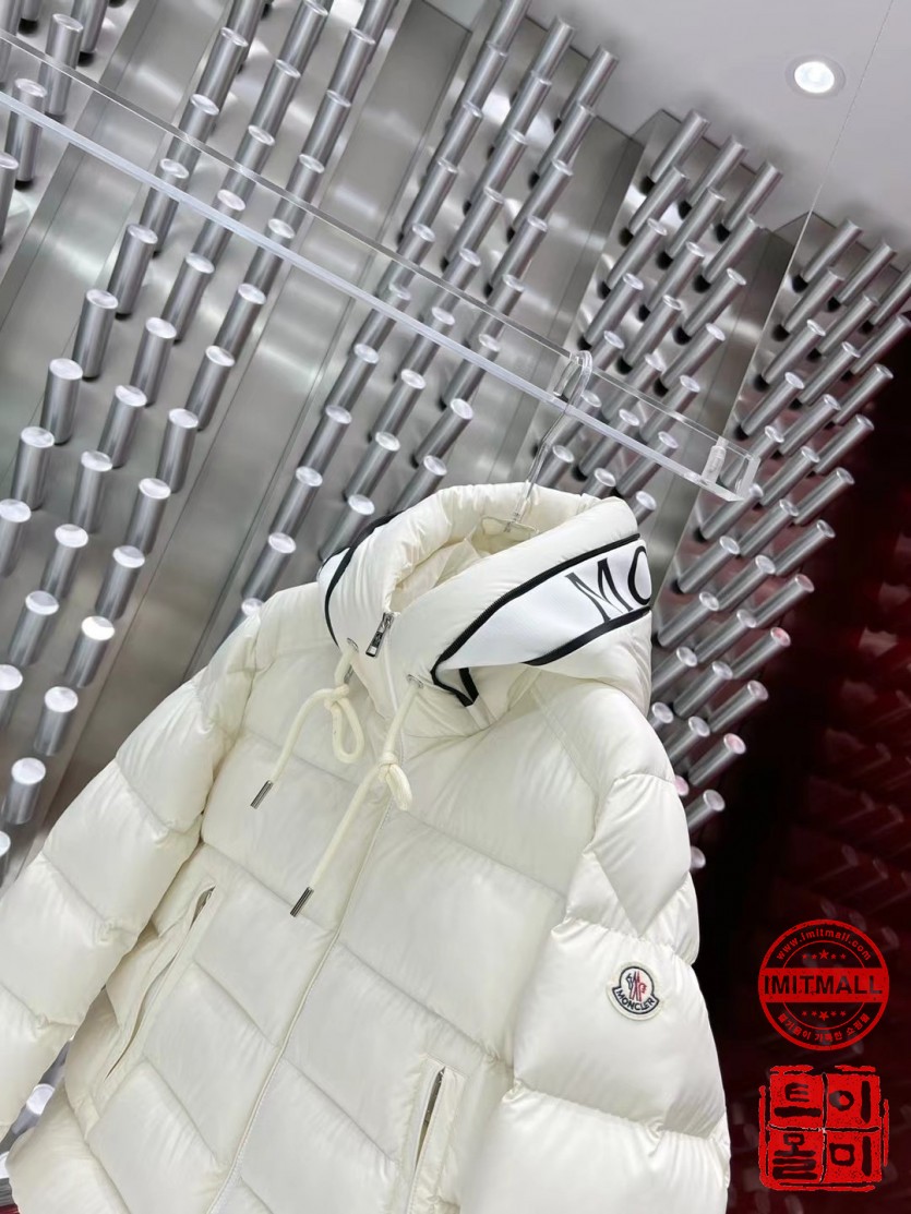 moncler_xxxxx_big_00003.jpg