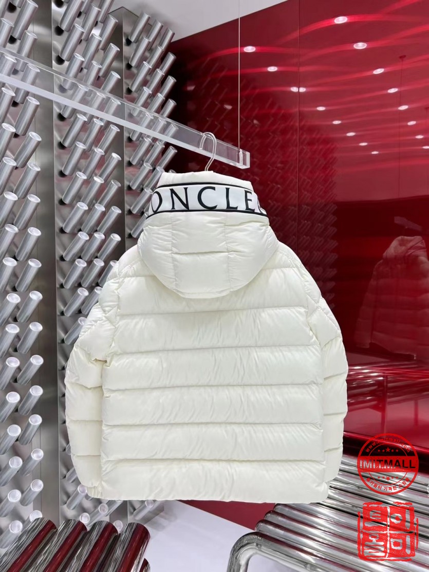 moncler_xxxxx_big_00008.jpg