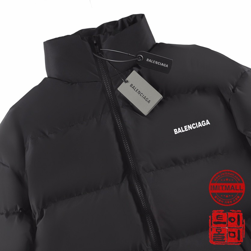 balenciaga_xxxxx_big_00002.jpg