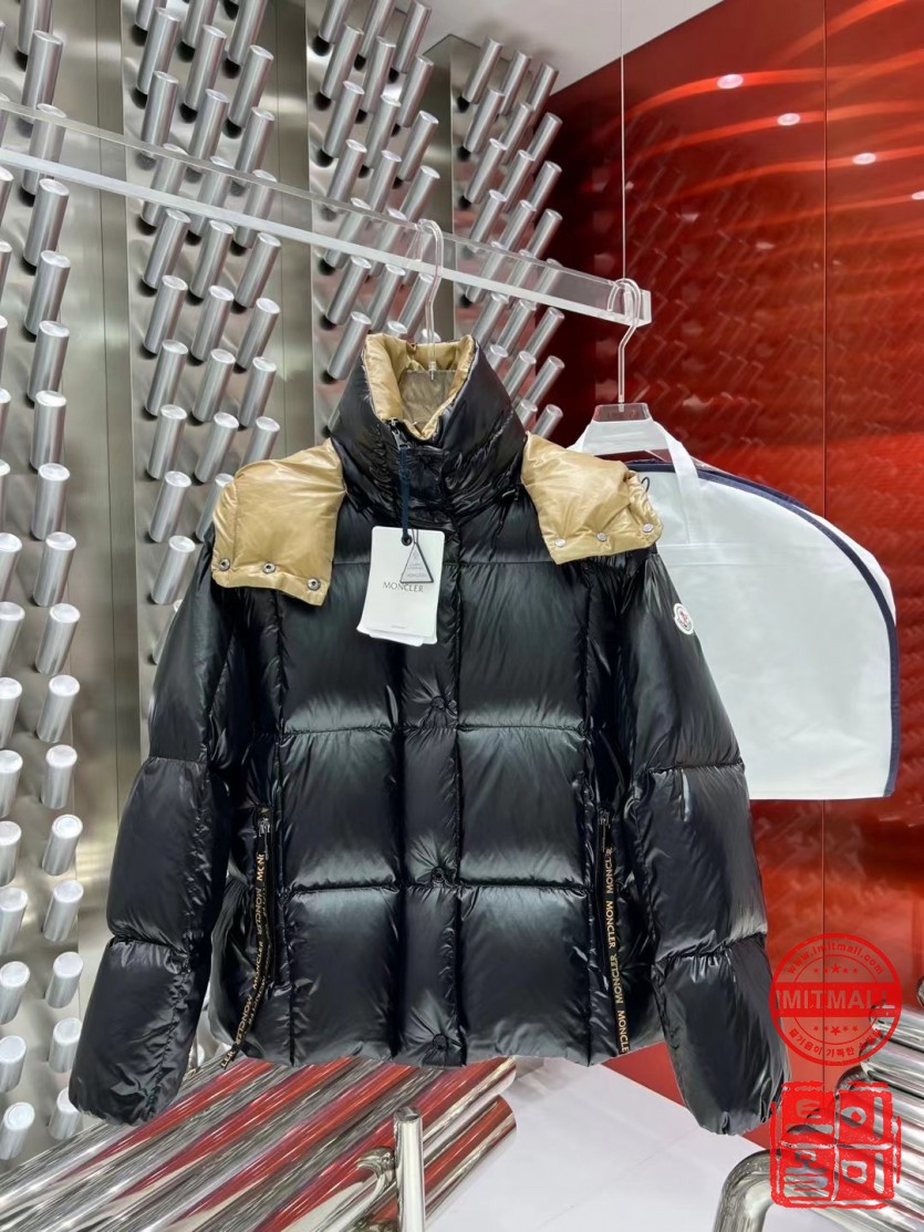 moncler_xxxxx_big_00001.jpg