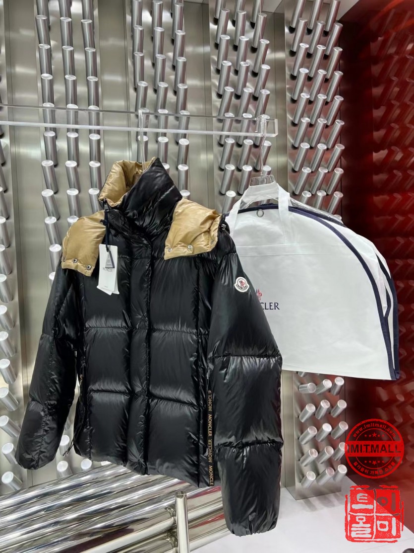 moncler_xxxxx_big_00004.jpg